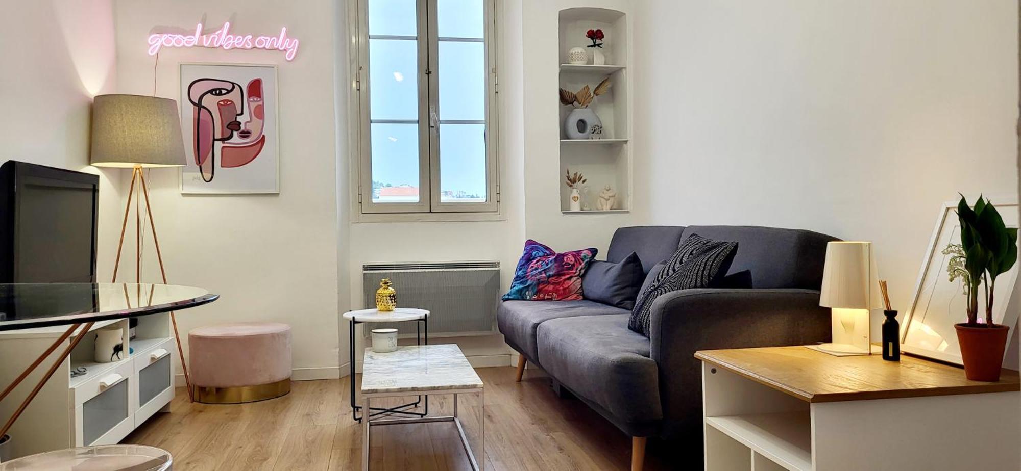 Apartamento “ Bonjour” Au Coeur Et Au Calme Cannes